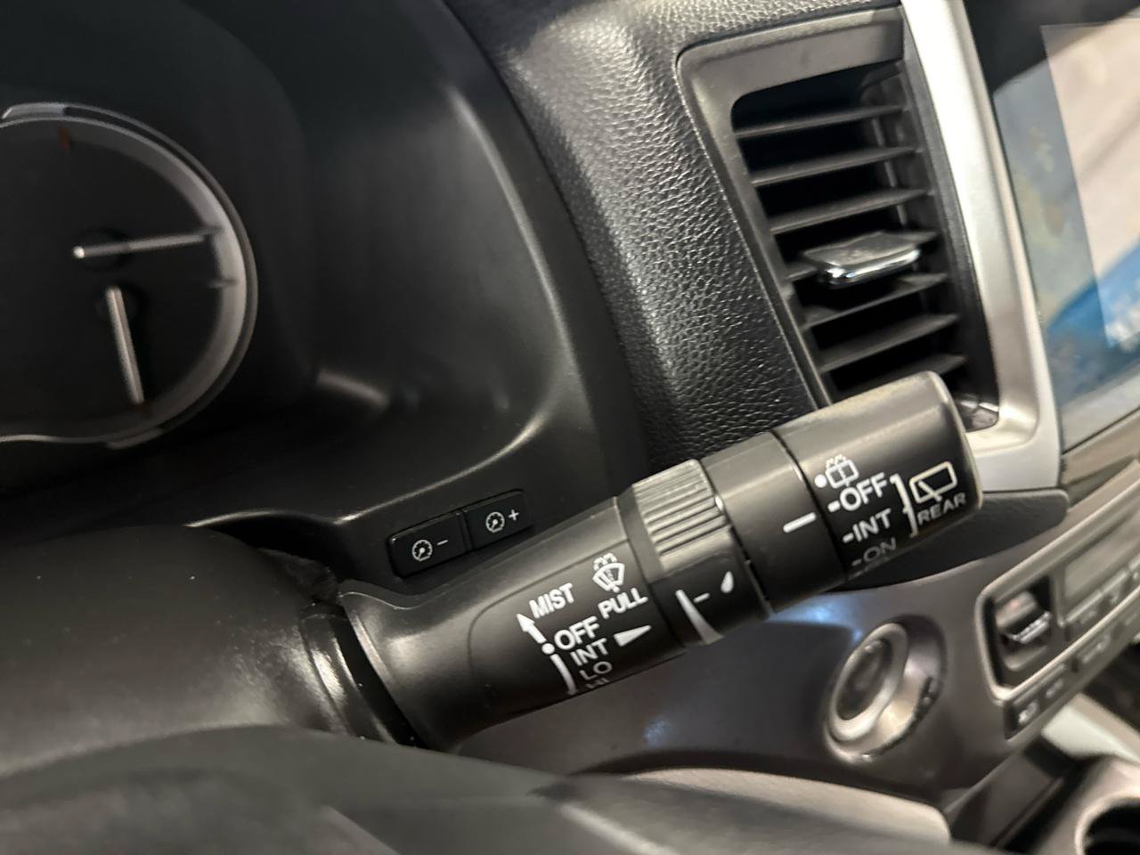 Used 2016 Honda Pilot EX-L image 17