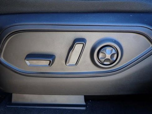 New 2026 Jeep Grand Cherokee Altitude image 13