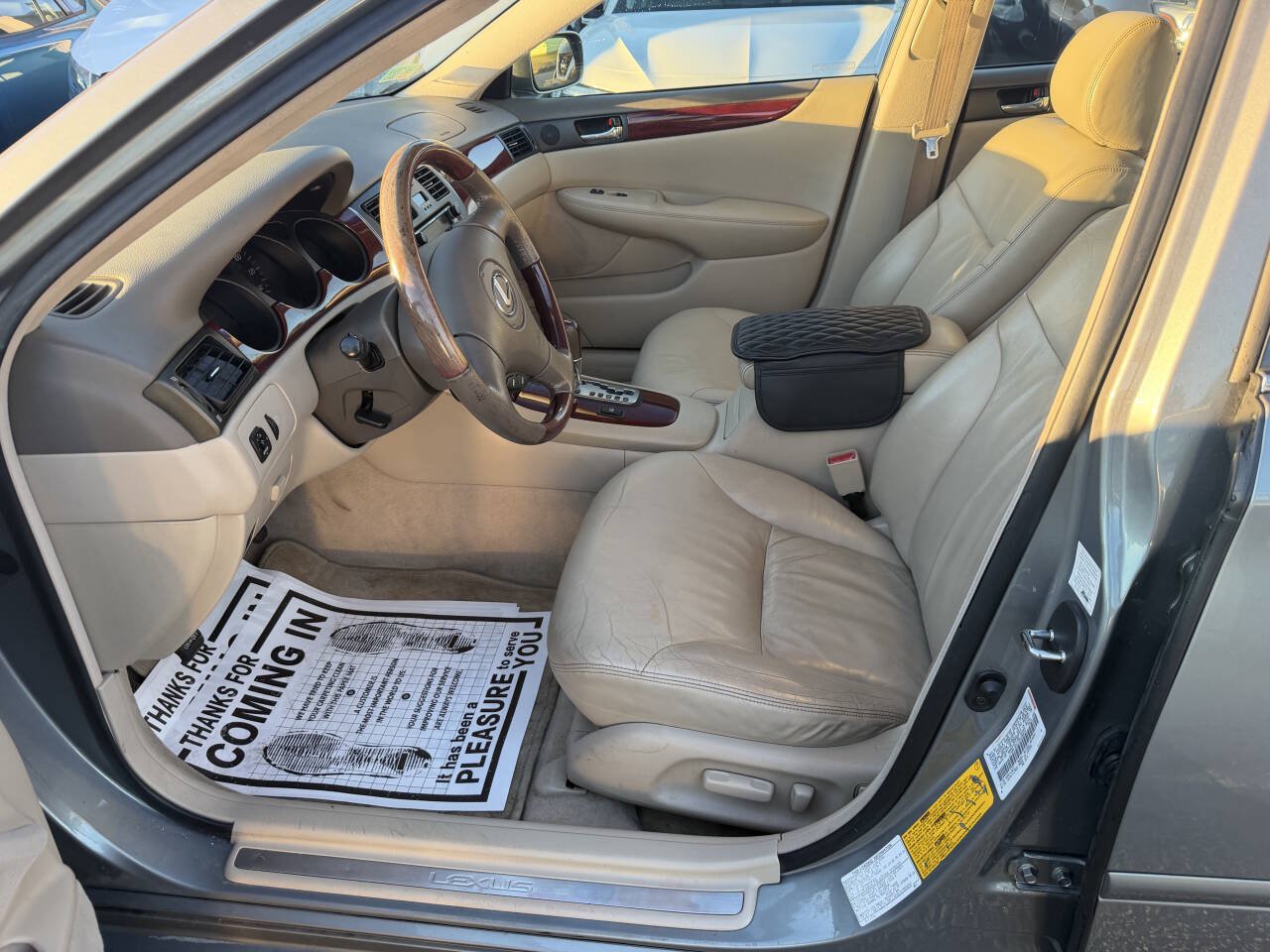 Used 2002 Lexus ES 330 FWD image 16