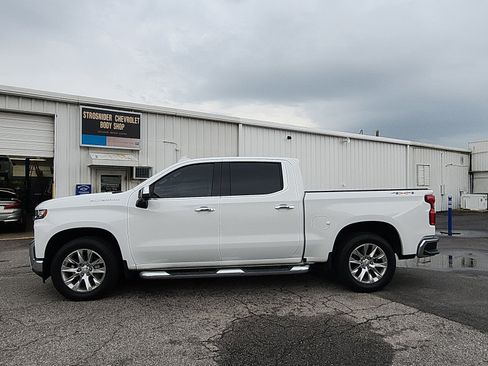 Used 2020 Chevrolet Silverado 1500 LTZ w/ LTZ Premium Package AWD/4WD image 2