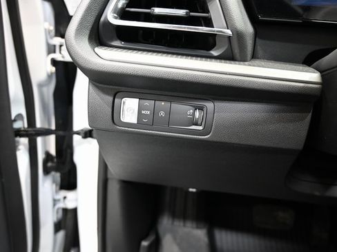 New 2026 Chevrolet Traverse LT w/ Sun and Wheel Package image 25