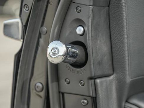 Certified 2016 Rolls-Royce Ghost Extended Wheelbase image 40