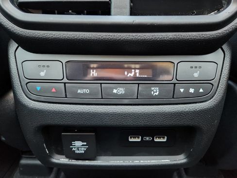 Used 2023 Honda Pilot Elite image 20