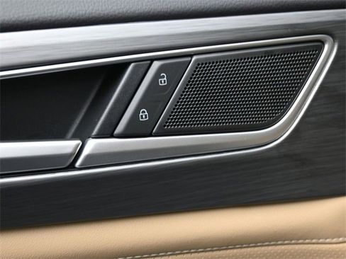 New 2026 Volkswagen Atlas Cross Sport SE image 21