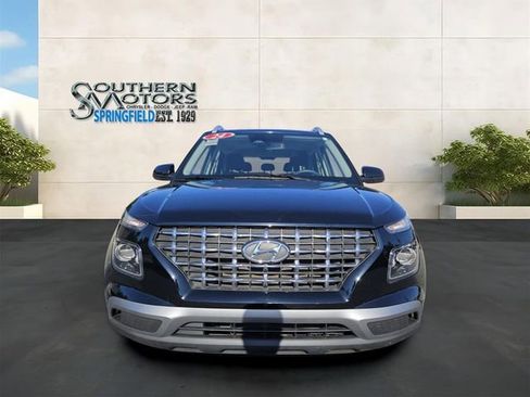 Used 2024 Hyundai Venue SEL FWD image 8