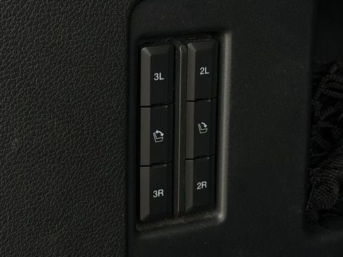 Used 2021 Ford Expedition Platinum AWD/4WD image 25