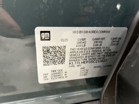 Used 2025 Chevrolet Trax LT w/ LT Convenience Package image 27