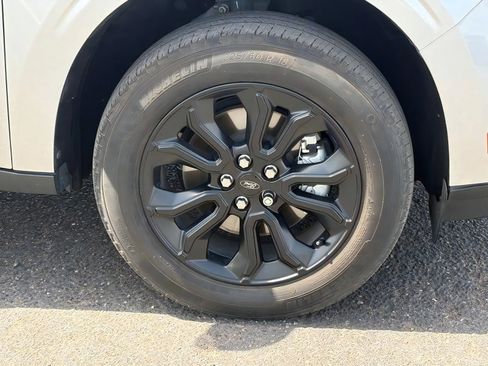 Used 2024 Ford Maverick XLT w/ XLT Luxury Package FWD image 9