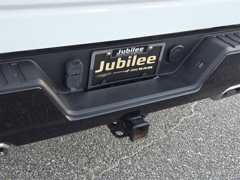 Used 2021 Chevrolet Silverado 1500 LT Trail Boss w/ Convenience Package II image 29