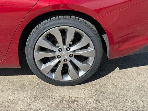 Used 2017 Chevrolet Malibu Premier w/ Premier Sun and Wheel Package image 11