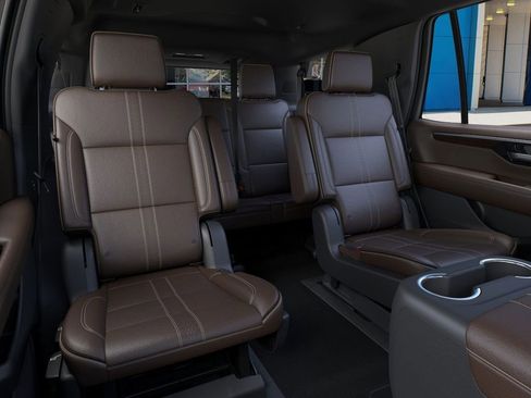 New 2026 Chevrolet Tahoe High Country w/ Sun And Tow Package AWD/4WD image 17