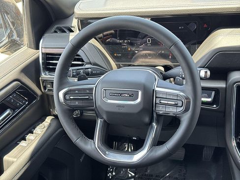 New 2026 GMC Yukon XL Denali RWD image 8