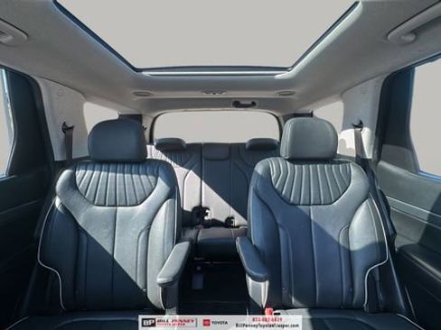 Used 2024 Hyundai Palisade Limited FWD image 18