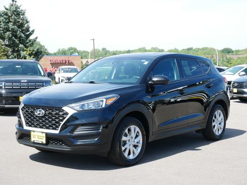 Used 2019 Hyundai Tucson SE w/ Cargo Package AWD/4WD image 3
