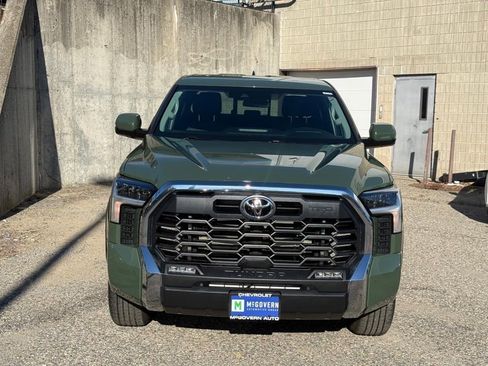 Used 2022 Toyota Tundra SR5 w/ TRD Off-Road Package AWD/4WD image 9
