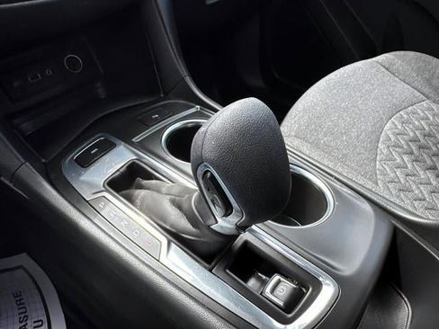 Certified 2024 Chevrolet Equinox LT AWD/4WD image 25