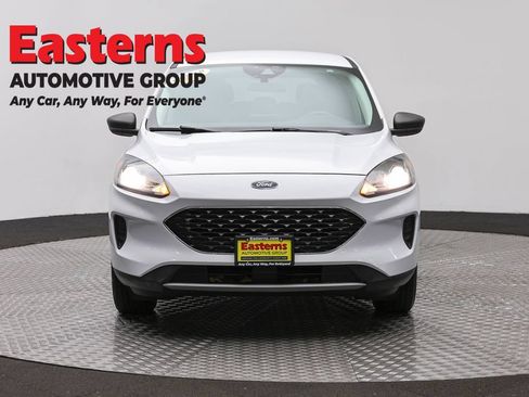 Used 2022 Ford Escape SE AWD/4WD image 2
