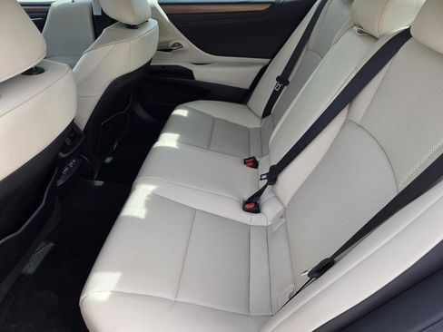 Certified 2023 Lexus ES 350 w/ Premium Package image 41