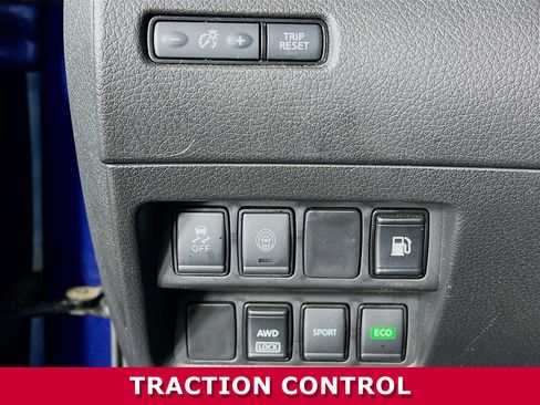 Used 2020 Nissan Rogue S image 12