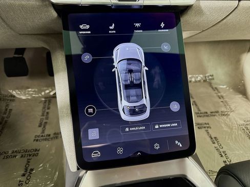 Used 2024 Lucid Air Pure RWD image 36