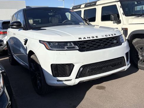 Used 2022 Land Rover Range Rover Sport HST image 3