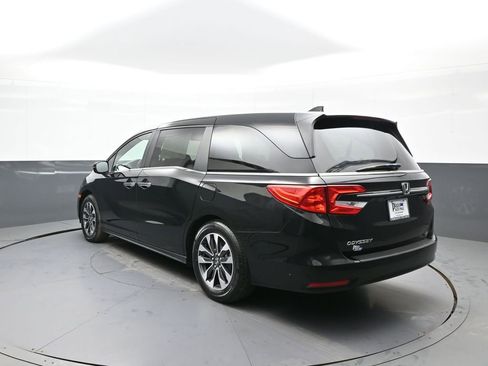 Certified 2024 Honda Odyssey EX-L image 8