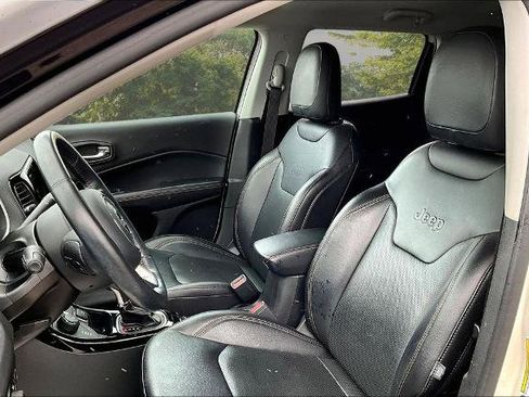 Used 2019 Jeep Compass Limited AWD/4WD image 24