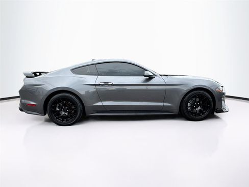 Used 2021 Ford Mustang Premium image 8
