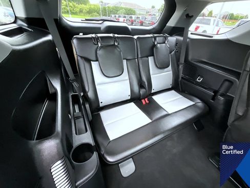 Used 2023 Ford Explorer XLT w/ Equipment Group 202A AWD/4WD image 20