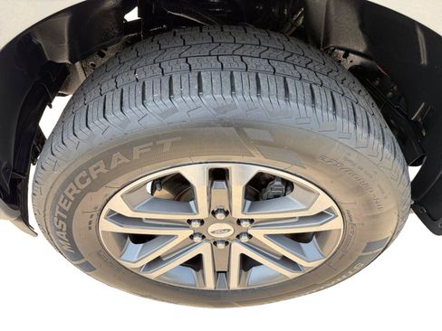 Used 2021 Ford F150 XL w/ STX Appearance Package AWD/4WD image 9
