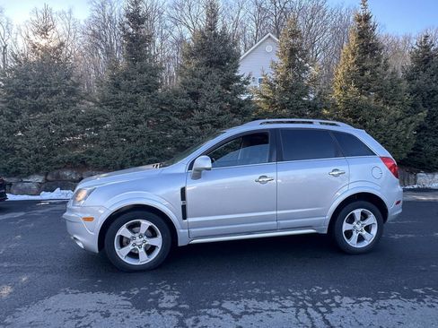 Used 2015 Chevrolet Captiva Sport LT w/ Convenience Package image 5
