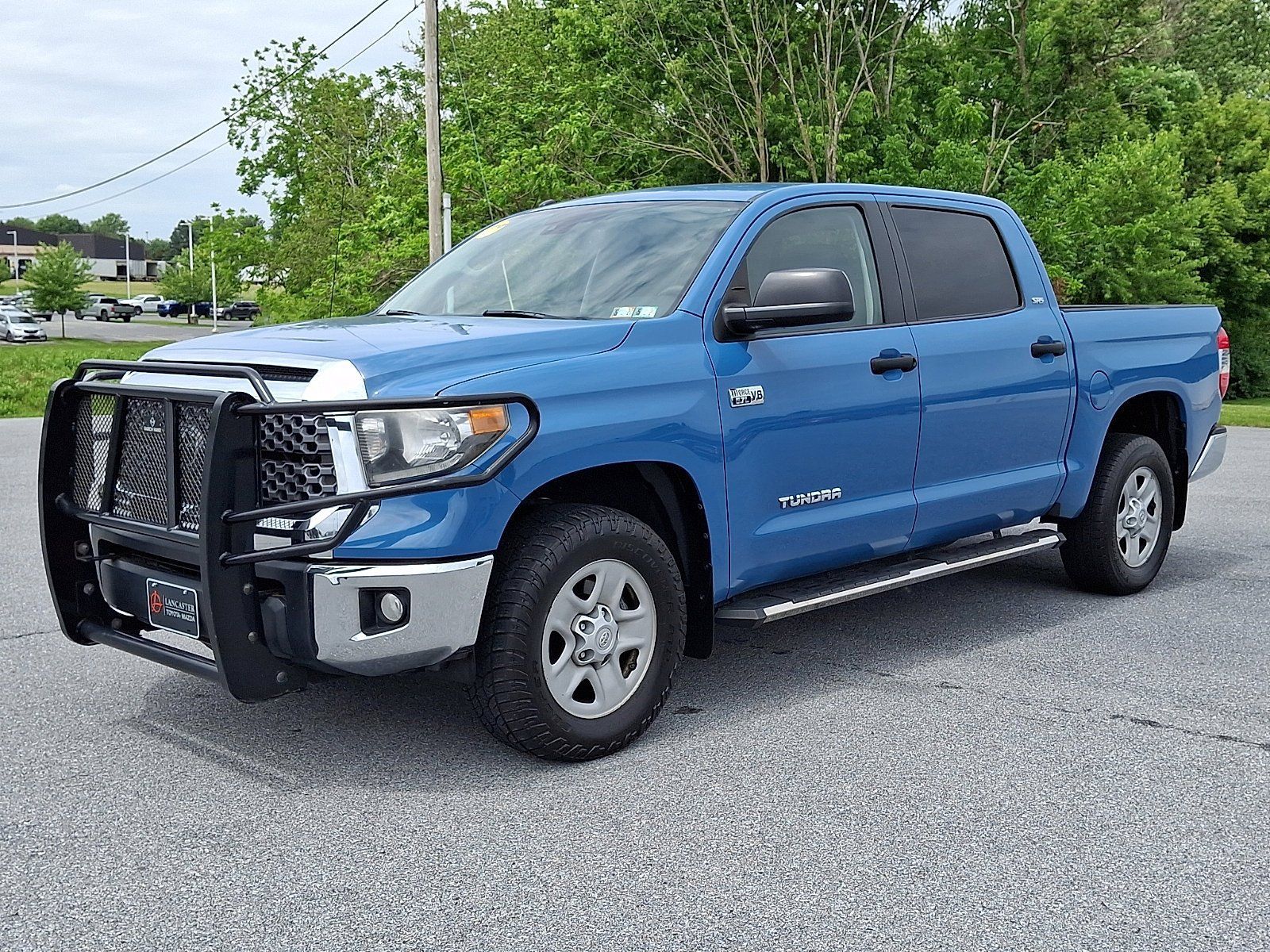 Used 2019 Toyota Tundra SR5 w/ SR5 Upgrade Package AWD/4WD image 3