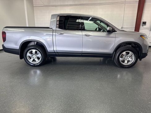 Used 2021 Honda Ridgeline RTL-E image 3