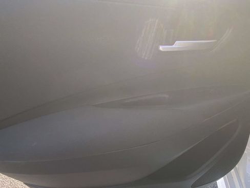 Used 2020 Toyota Corolla LE FWD image 16