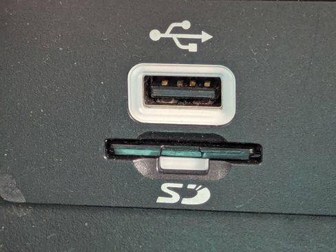 Used 2016 Ford Explorer Limited image 23