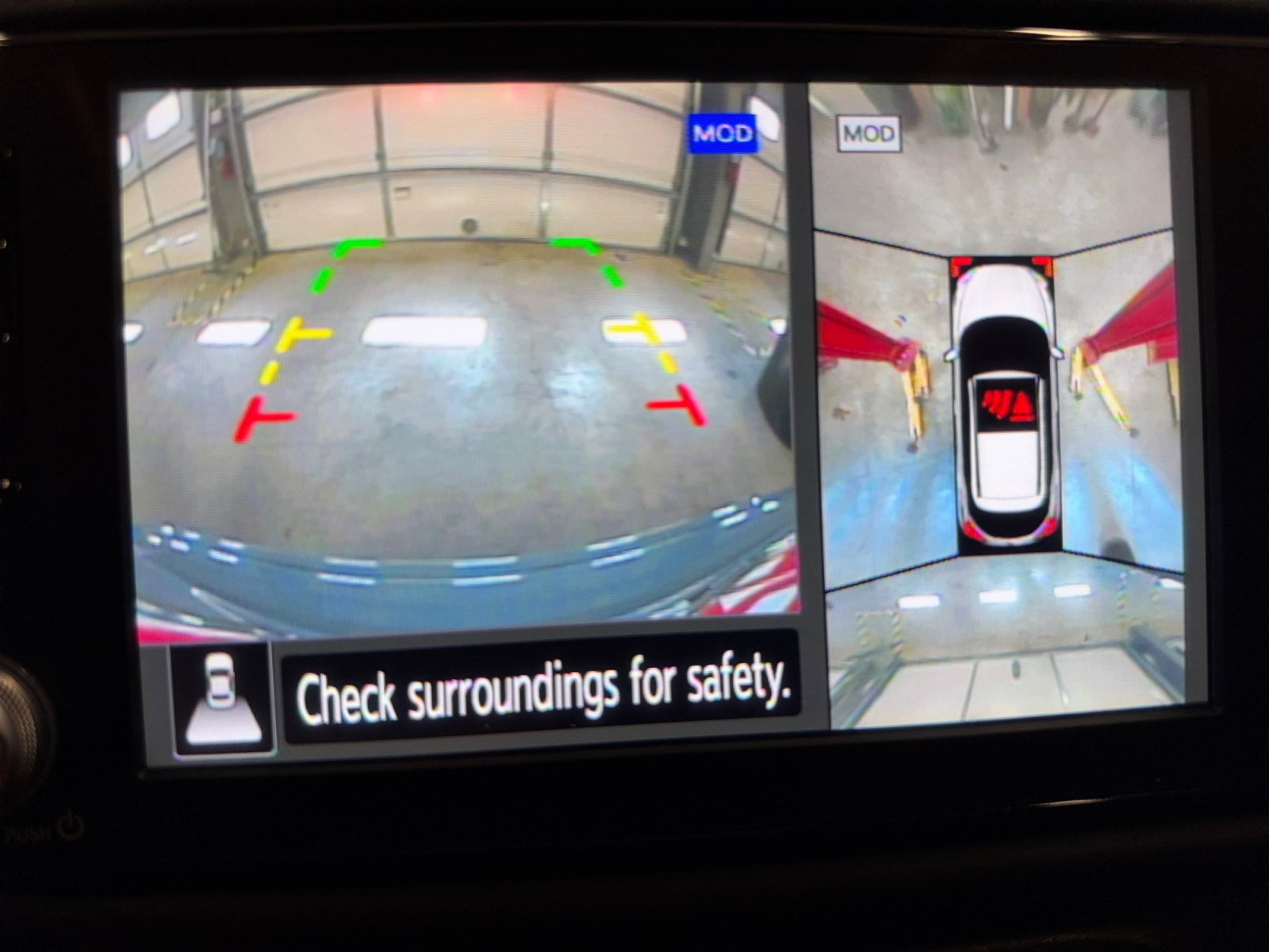Used 2023 Nissan Kicks SR w/ SR Premium Package FWD image 15