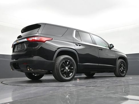 Used 2021 Chevrolet Traverse LS FWD image 24