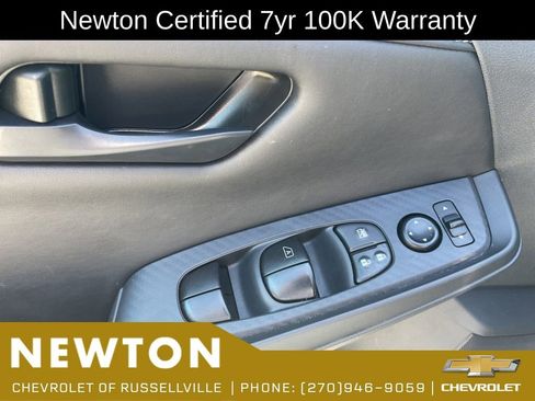 Used 2025 Nissan Sentra S FWD image 9
