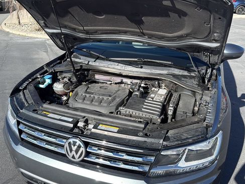 Used 2021 Volkswagen Tiguan SEL w/ 3rd Row Seat Package image 40