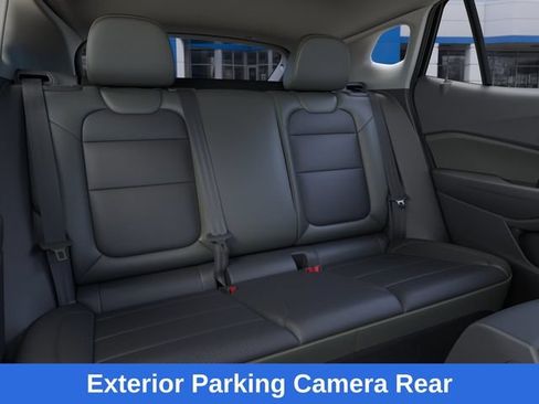 New 2026 Chevrolet Trax ACTIV w/ Sunroof Package FWD image 18