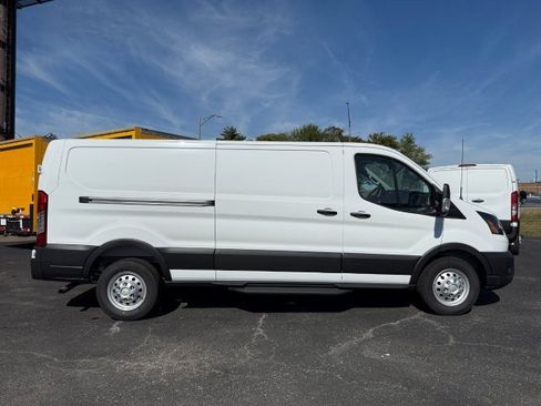 New 2025 Ford Transit 350 148 Low Roof AWD image 9