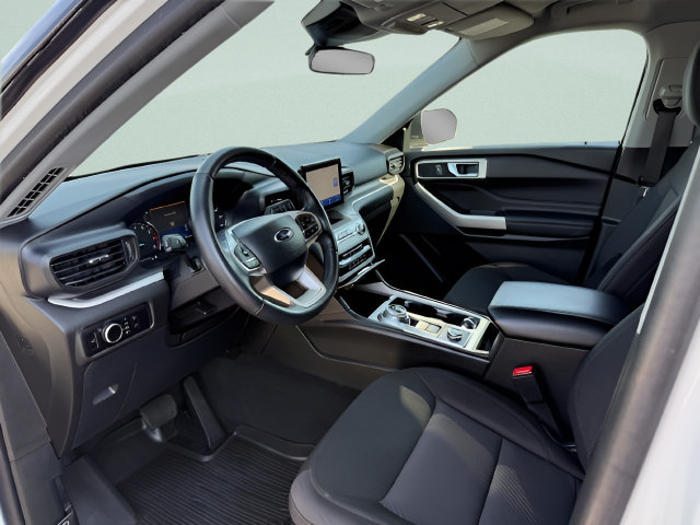 Certified 2023 Ford Explorer XLT AWD/4WD image 4