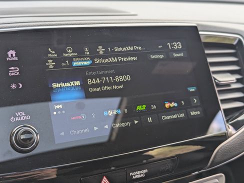 Used 2022 Honda Pilot Black Edition image 32