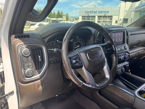 Used 2020 GMC Sierra 2500 Denali w/ Denali Ultimate Package AWD/4WD image 9