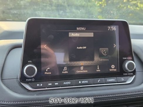 Used 2025 Nissan Rogue S AWD/4WD image 19