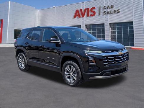 Used 2025 Chevrolet Equinox LT FWD image 3