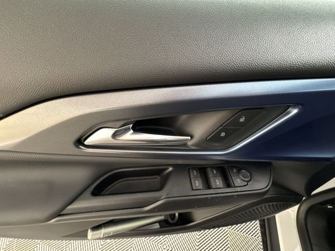 New 2026 Chevrolet Equinox EV LT image 15