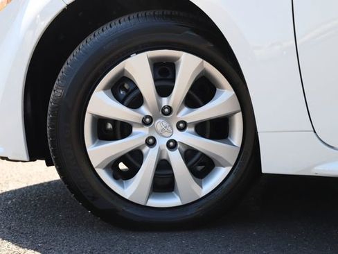 Used 2025 Toyota Corolla LE FWD image 2