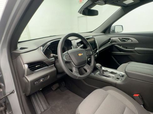 Certified 2023 Chevrolet Traverse LT image 4