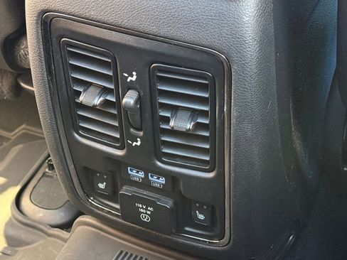 Used 2020 Jeep Grand Cherokee High Altitude image 22